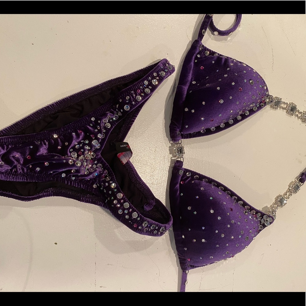 Competition Figure Suit